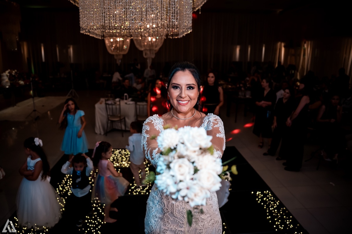 Wedding Casamento Buffet Making Off Decoração Cerimonialista Fotógrafo Vestido Noiva Noivo Camila Hoffmann Cerimonial Elimeire Assessoria de Evento Dani Vidal Vila Nova La Belle Maison Lena Buffet Casarão Penedo Diva Buffet Buquê Resende Penedo 