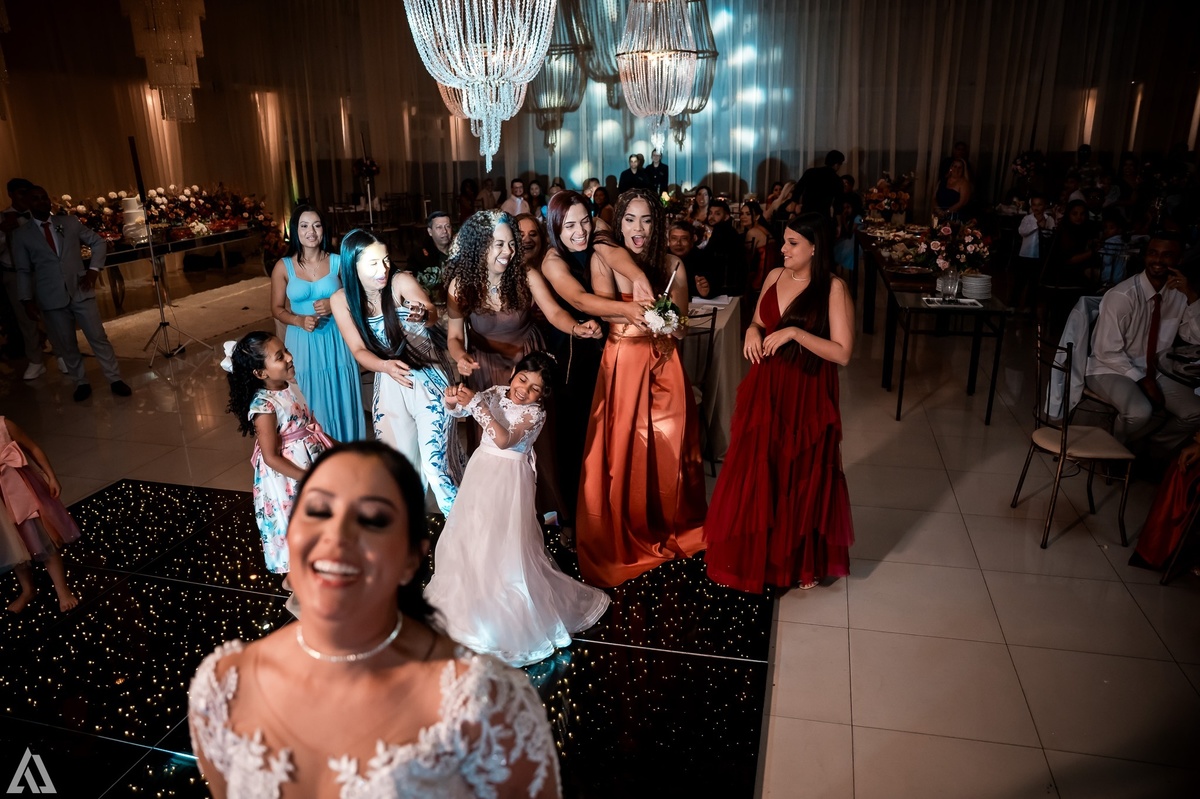 Wedding Casamento Buffet Making Off Decoração Cerimonialista Fotógrafo Vestido Noiva Noivo Camila Hoffmann Cerimonial Elimeire Assessoria de Evento Dani Vidal Vila Nova La Belle Maison Lena Buffet Casarão Penedo Diva Buffet Buquê Resende Penedo 