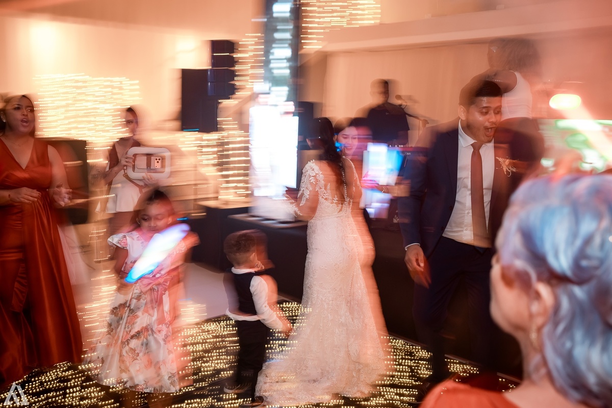 Wedding Casamento Buffet Making Off Decoração Cerimonialista Fotógrafo Vestido Noiva Noivo Camila Hoffmann Cerimonial Elimeire Assessoria de Evento Dani Vidal Vila Nova La Belle Maison Lena Buffet Casarão Penedo Diva Buffet Buquê Resende Penedo 