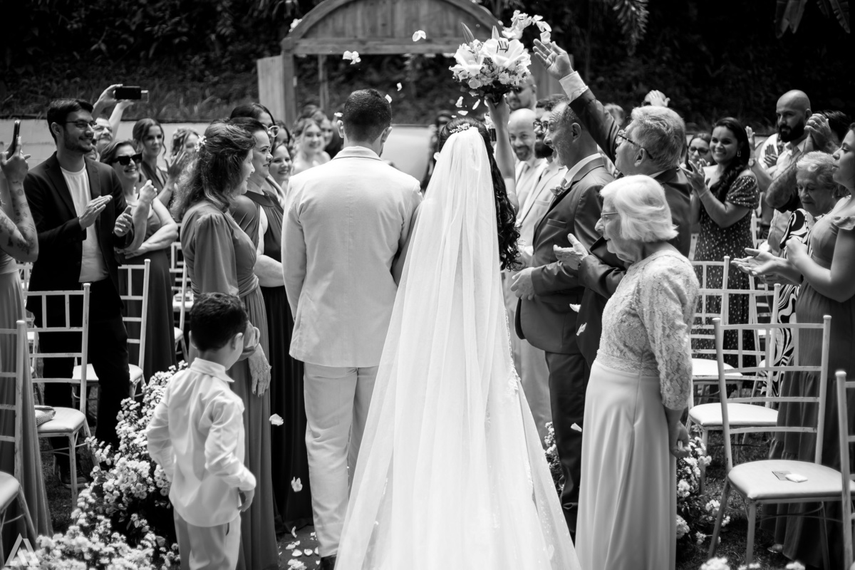 Wedding Casamento Buffet Making Off Decoração Cerimonialista Fotógrafo Vestido Noiva Noivo Camila Hoffmann Cerimonial Elimeire Assessoria de Evento Dani Vidal Vila Nova La Belle Maison Lena Buffet Casarão Penedo Diva Buffet Buquê Resende Penedo 