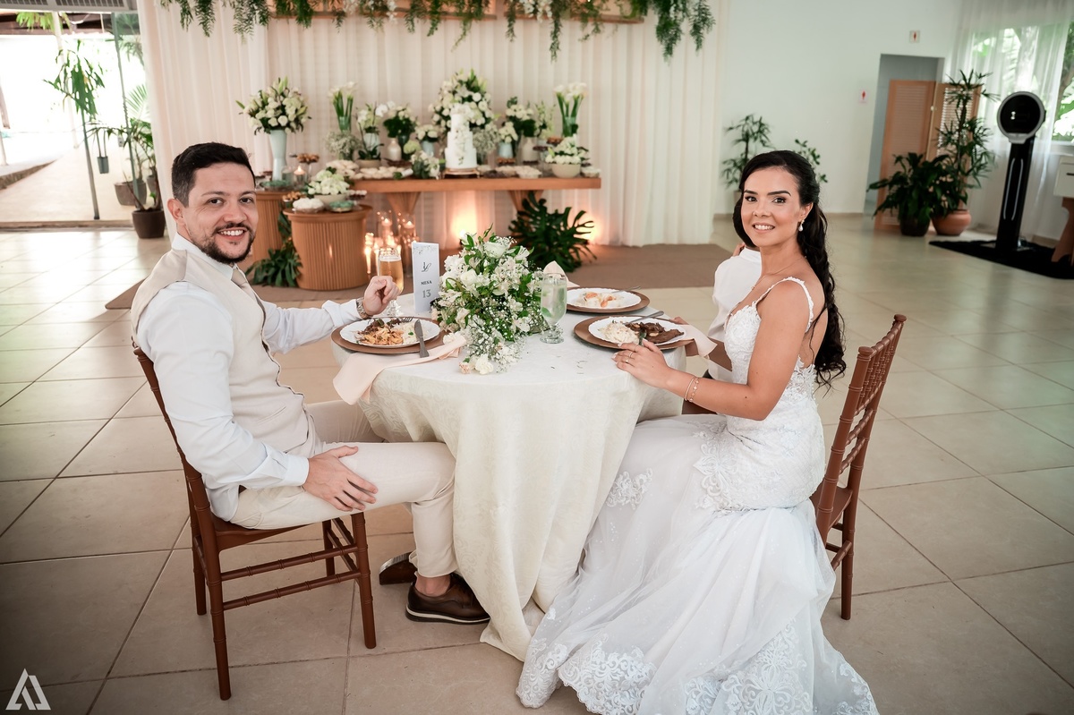 Wedding Casamento Buffet Making Off Decoração Cerimonialista Fotógrafo Vestido Noiva Noivo Camila Hoffmann Cerimonial Elimeire Assessoria de Evento Dani Vidal Vila Nova La Belle Maison Lena Buffet Casarão Penedo Diva Buffet Buquê Resende Penedo 