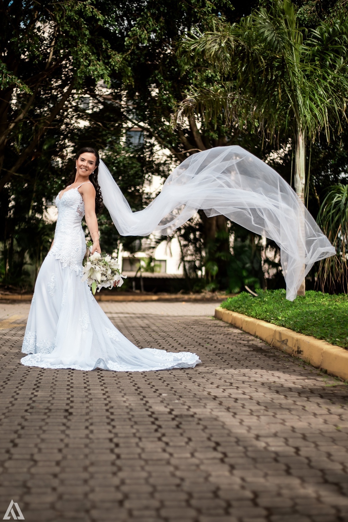 Wedding Casamento Buffet Making Off Decoração Cerimonialista Fotógrafo Vestido Noiva Noivo Camila Hoffmann Cerimonial Elimeire Assessoria de Evento Dani Vidal Vila Nova La Belle Maison Lena Buffet Casarão Penedo Diva Buffet Buquê Resende Penedo 