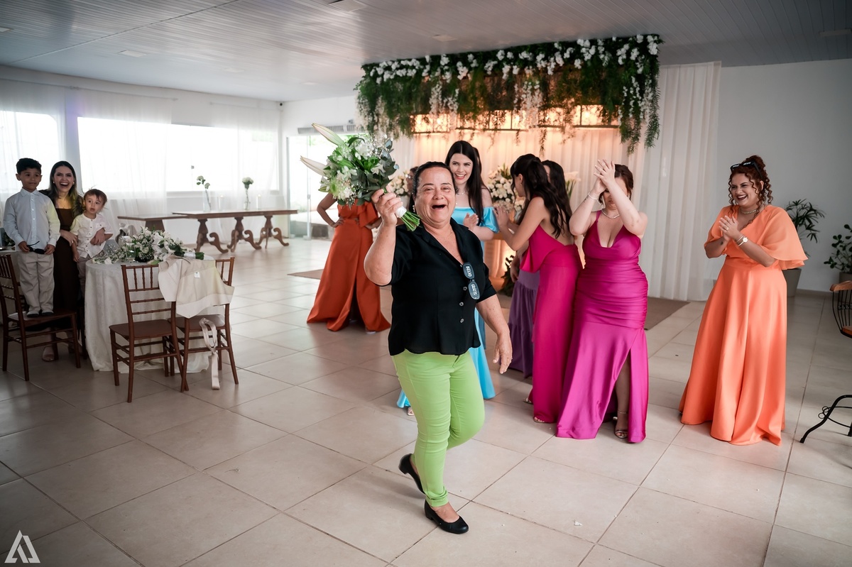 Wedding Casamento Buffet Making Off Decoração Cerimonialista Fotógrafo Vestido Noiva Noivo Camila Hoffmann Cerimonial Elimeire Assessoria de Evento Dani Vidal Vila Nova La Belle Maison Lena Buffet Casarão Penedo Diva Buffet Buquê Resende Penedo 