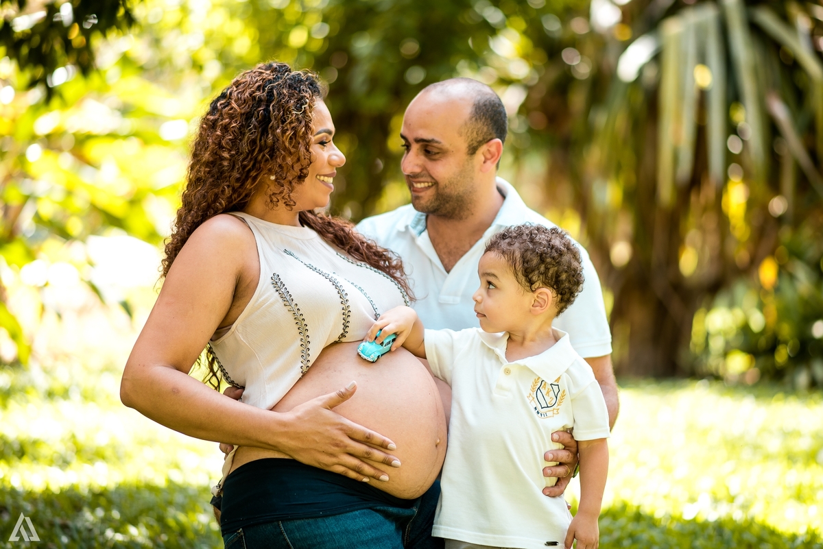 Ensaio Book Gestante Alex Jardim Fotografia Fotógrafo Resende Itatiaia Porto Real Quatis Barra Mansa Volta Redonda Gestante mão na barriga