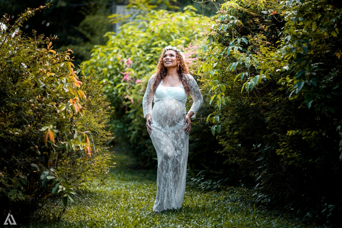 Ensaio Book Gestante Alex Jardim Fotografia Fotógrafo Resende Itatiaia Porto Real Quatis Barra Mansa Volta Redonda Gestante mão na cintura