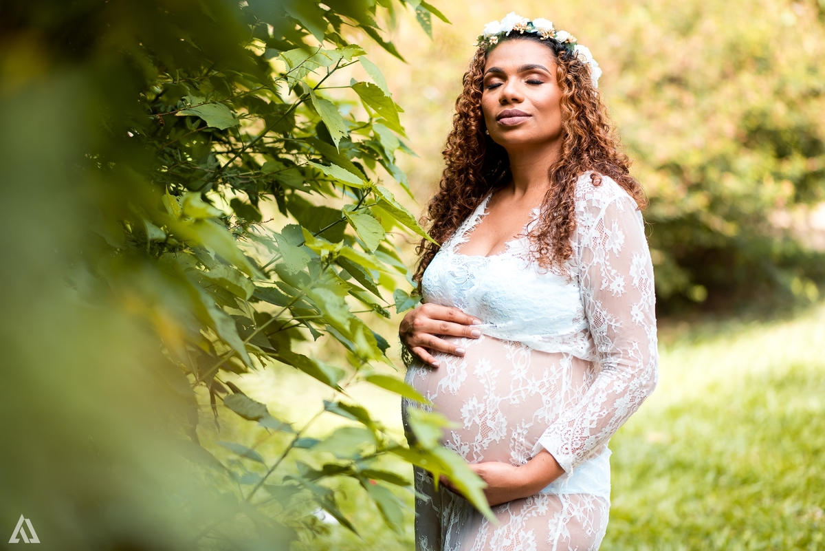 Ensaio Book Gestante Alex Jardim Fotografia Fotógrafo Resende Itatiaia Porto Real Quatis Barra Mansa Volta Redonda Gestante mão na barriga