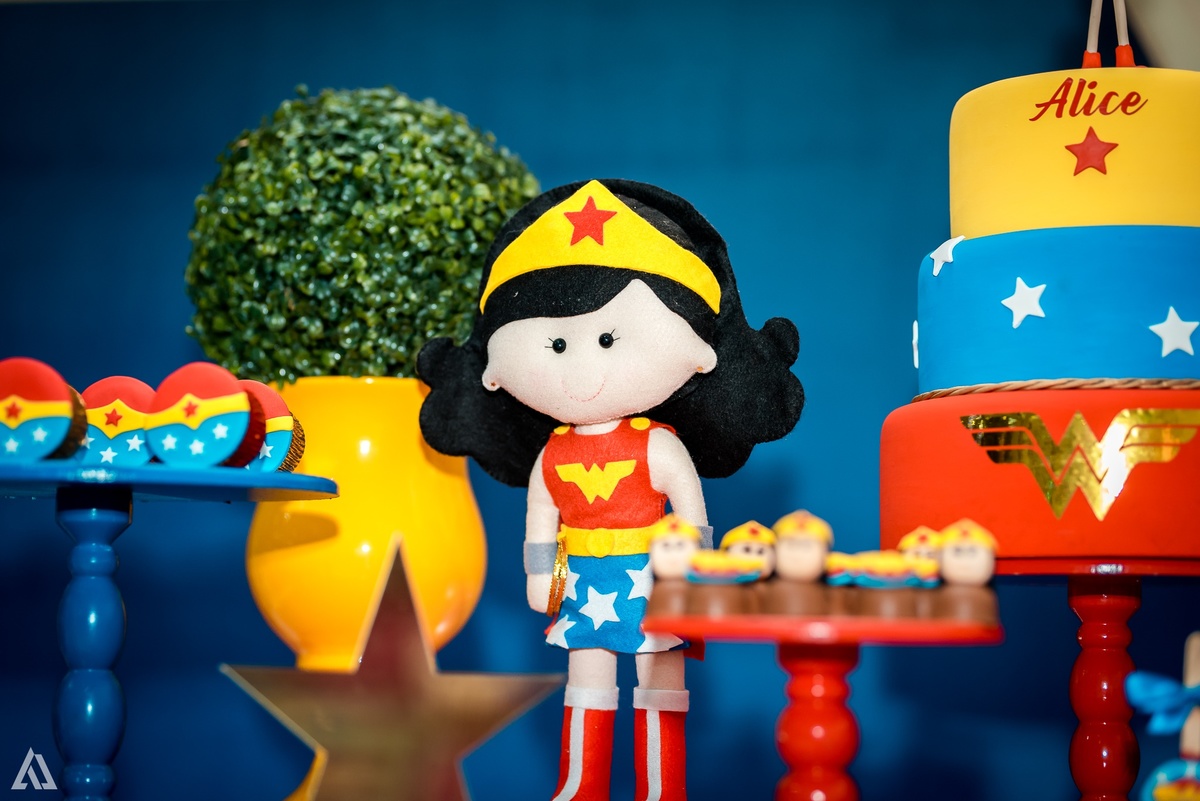 Aniversário Infantil Mulher Maravilha Alex Jardim Fotografia Fotógrafo Resende Itatiaia Porto Real Quatis Barra Mansa Volta Redonda Buffet Pintou Alegria 