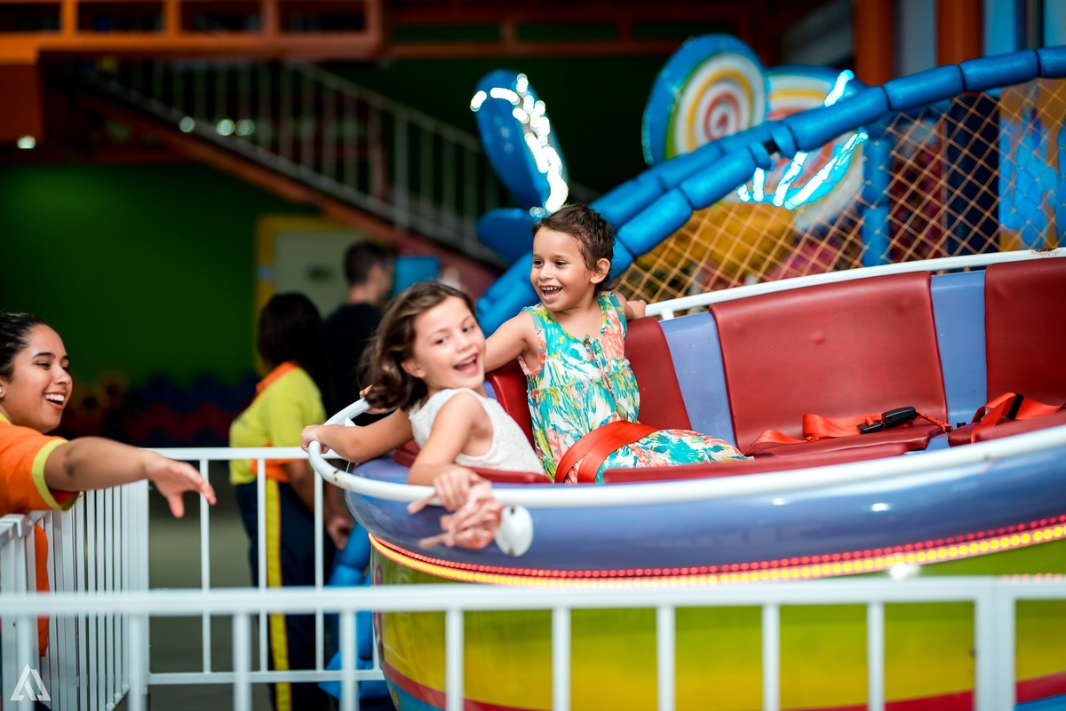 Aniversário Infantil Mulher Maravilha Alex Jardim Fotografia Fotógrafo Resende Itatiaia Porto Real Quatis Barra Mansa Volta Redonda Buffet Pintou Alegria 