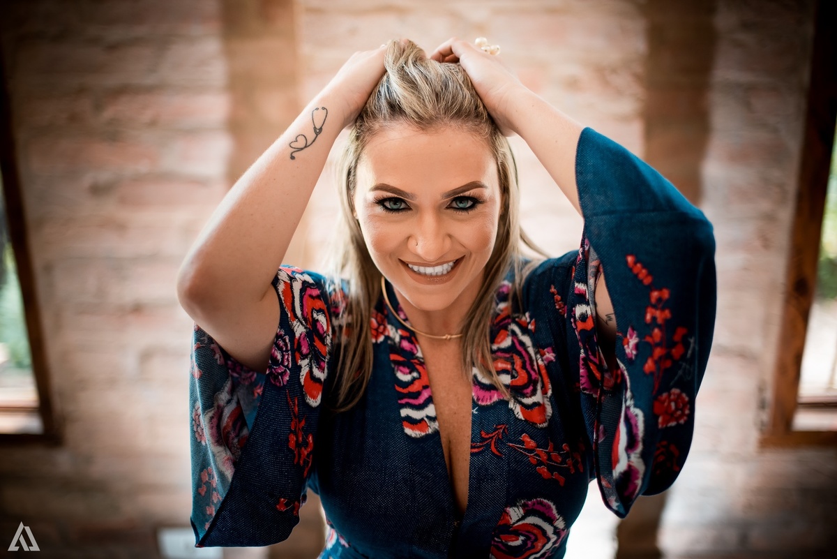 Ensaio Book Feminino Alex Jardim Fotografia Fotógrafo Resende Itatiaia Penedo Porto Real Quatis Barra Mansa Volta Redonda Galpão Mix 