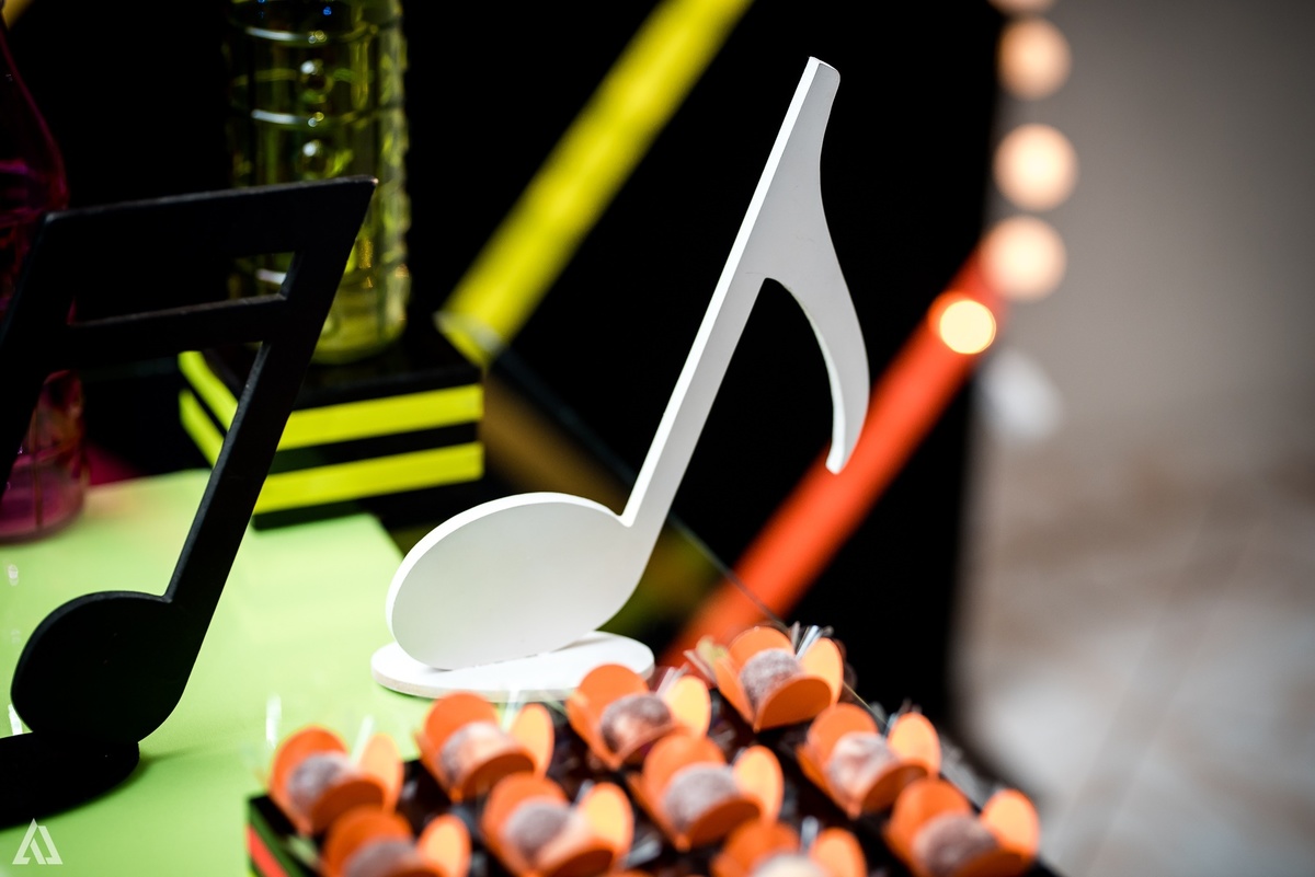 Aniversário Infantil Néon Alex Jardim Fotografia Fotógrafo Resende Itatiaia Penedo Porto Real Quatis Barra Mansa Volta Redonda