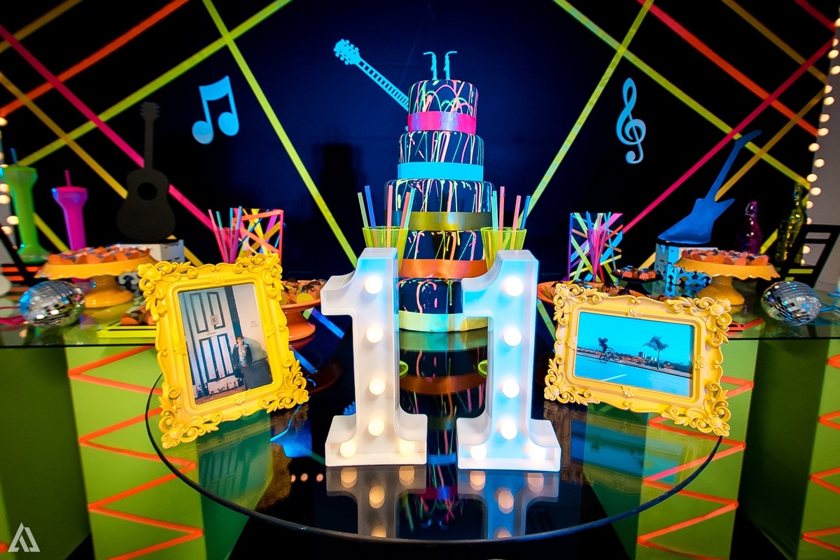 Aniversário Infantil Néon Alex Jardim Fotografia Fotógrafo Resende Itatiaia Penedo Porto Real Quatis Barra Mansa Volta Redonda