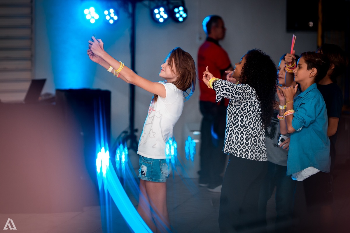 Aniversário Infantil Néon Alex Jardim Fotografia Fotógrafo Resende Itatiaia Penedo Porto Real Quatis Barra Mansa Volta Redonda