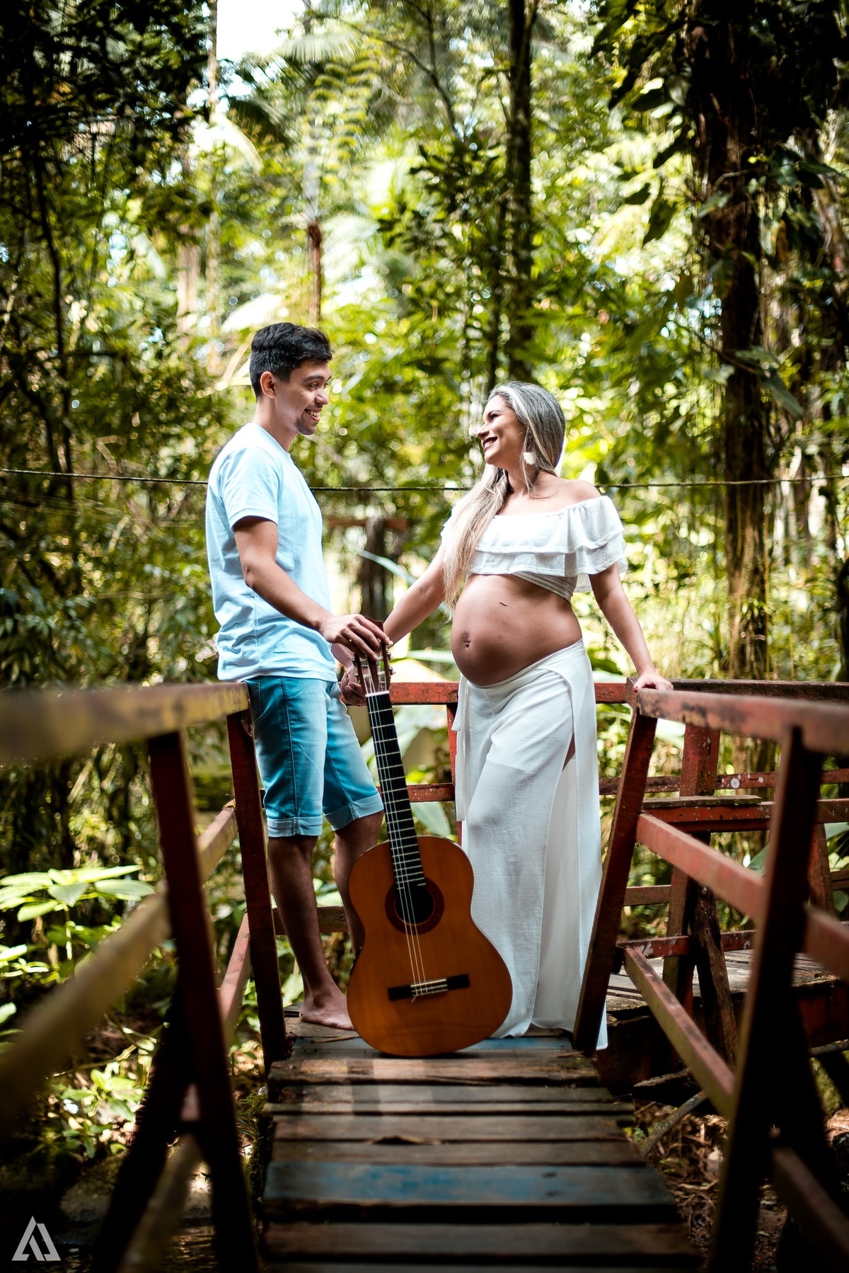 Ensaio Book Gestante Nua Folha na Barriga Cachoeira Alex Jardim Fotografia Fotógrafo Resende Itatiaia Penedo Porto Real Quatis Barra Mansa Volta Redonda 