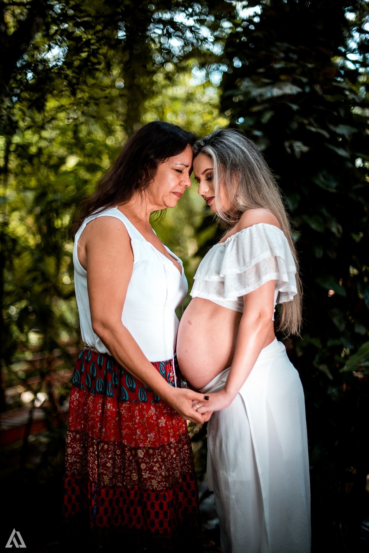 Ensaio Book Gestante Nua Folha na Barriga Cachoeira Alex Jardim Fotografia Fotógrafo Resende Itatiaia Penedo Porto Real Quatis Barra Mansa Volta Redonda 
