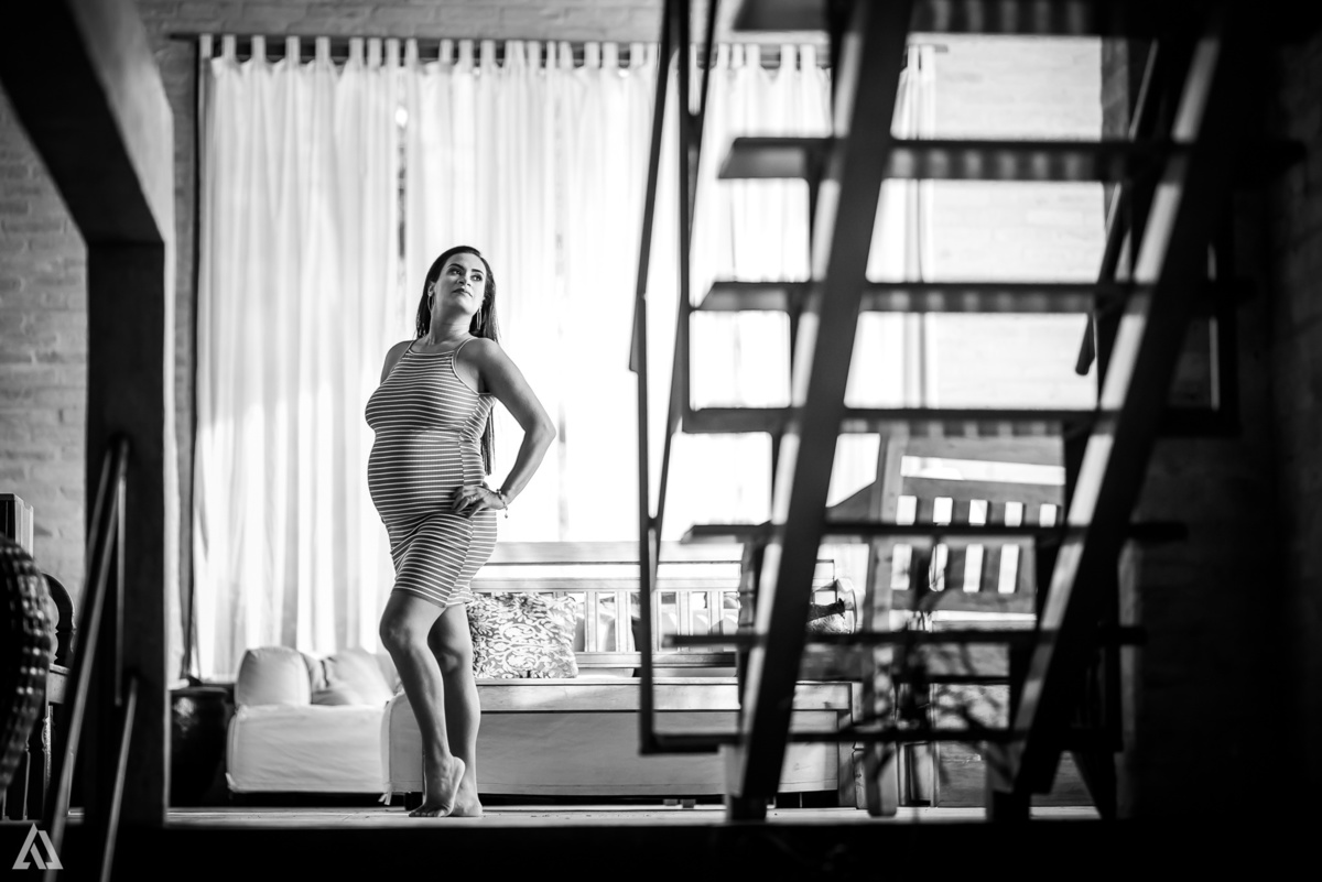 Ensaio Book Gestante Nua Lingerie Cachorro Alex Jardim Fotografia Fotógrafo Resende Itatiaia Penedo Porto Real Quatis Barra Mansa Volta Redonda Galpão Mix