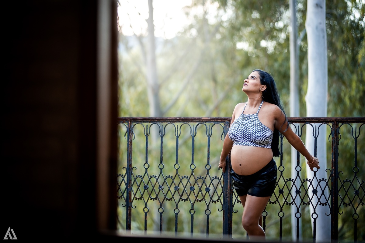 Ensaio Book Gestante Nua Lingerie Cachorro Alex Jardim Fotografia Fotógrafo Resende Itatiaia Penedo Porto Real Quatis Barra Mansa Volta Redonda Galpão Mix