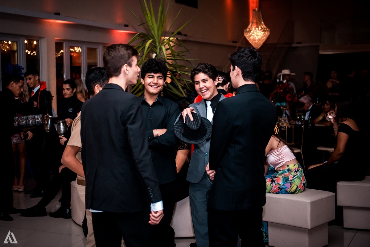 Alex Jardim Fotografia Fotógrafo Festa 15 Anos Debutante Resende Itatiaia Penedo Porto Real Quatis Barra Mansa Volta Redonda La Belle Maison