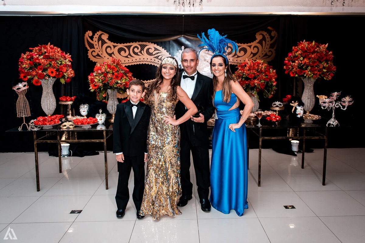 Alex Jardim Fotografia Fotógrafo Festa 15 Anos Debutante Resende Itatiaia Penedo Porto Real Quatis Barra Mansa Volta Redonda La Belle Maison