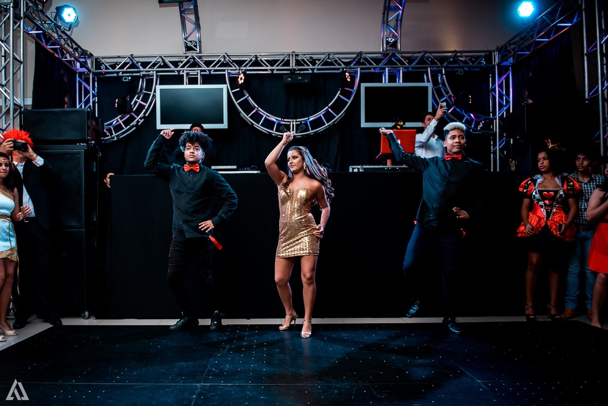 Alex Jardim Fotografia Fotógrafo Festa 15 Anos Debutante Resende Itatiaia Penedo Porto Real Quatis Barra Mansa Volta Redonda La Belle Maison