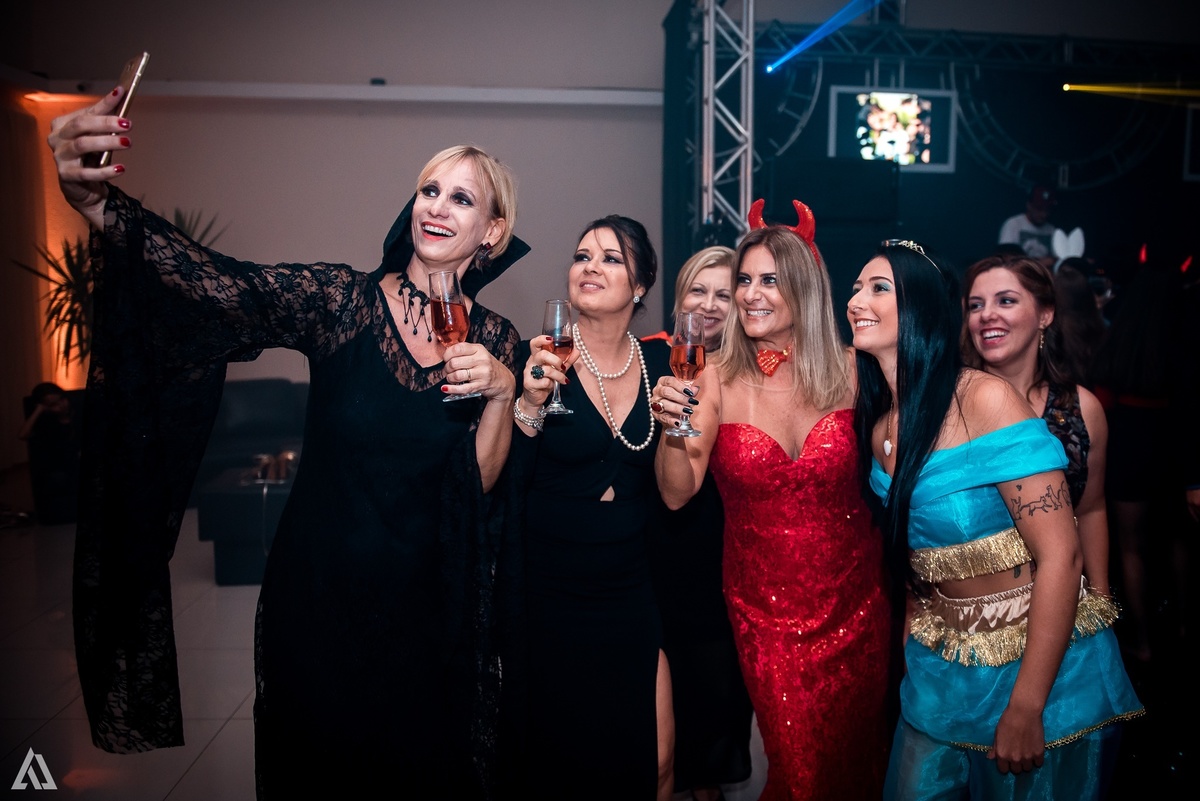 Alex Jardim Fotografia Fotógrafo Festa 15 Anos Debutante Resende Itatiaia Penedo Porto Real Quatis Barra Mansa Volta Redonda La Belle Maison