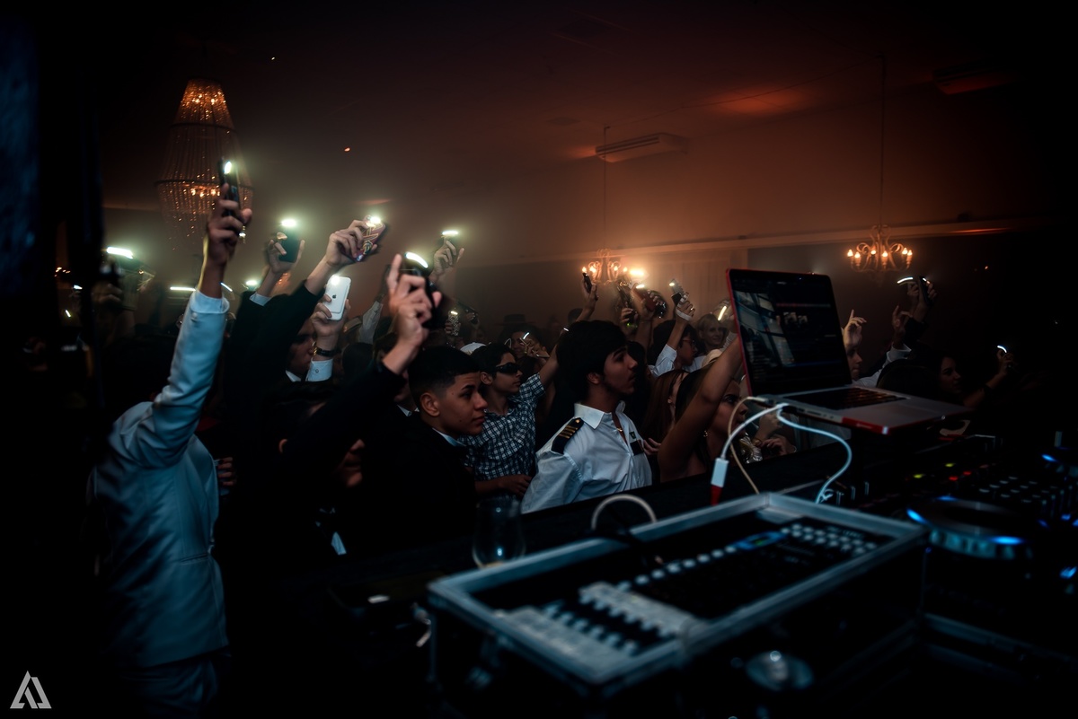 Alex Jardim Fotografia Fotógrafo Festa 15 Anos Debutante Resende Itatiaia Penedo Porto Real Quatis Barra Mansa Volta Redonda La Belle Maison