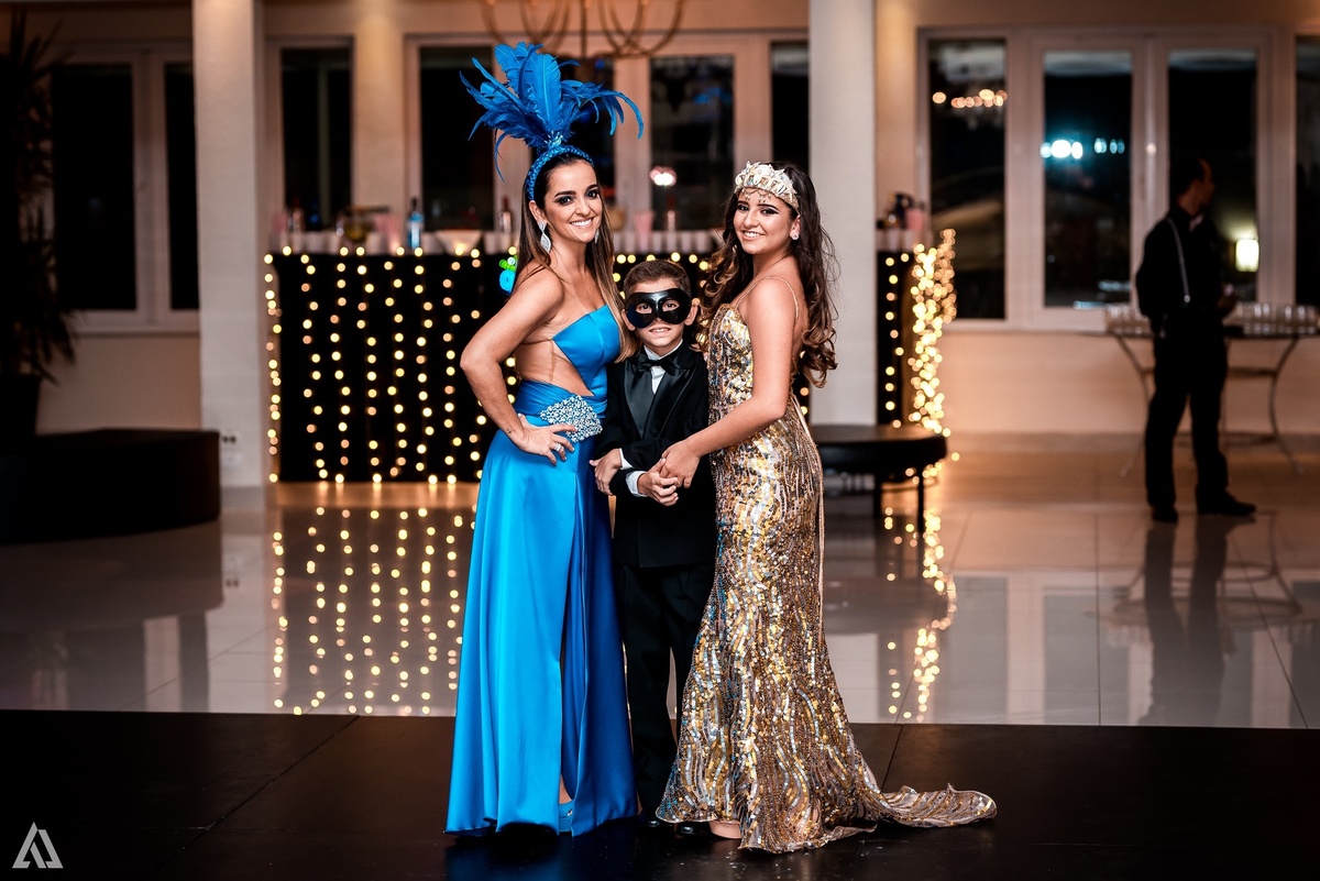 Alex Jardim Fotografia Fotógrafo Festa 15 Anos Debutante Resende Itatiaia Penedo Porto Real Quatis Barra Mansa Volta Redonda La Belle Maison