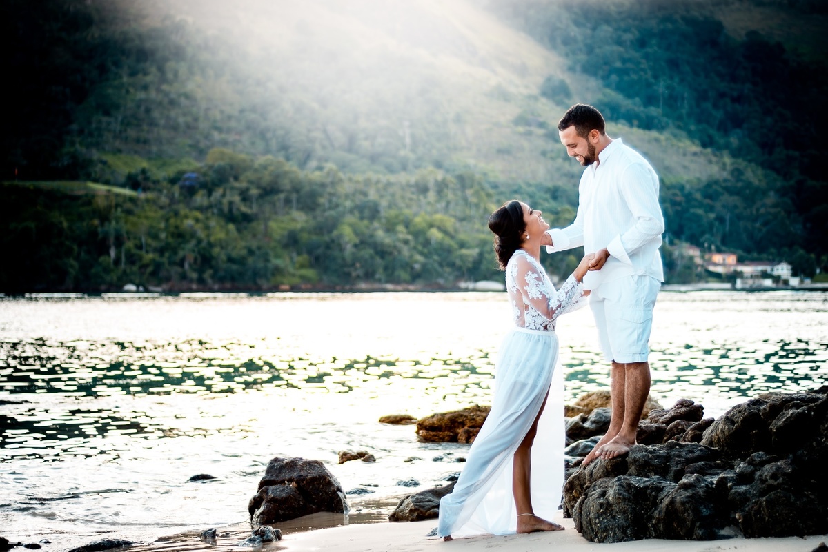 Ensaio Casal Pré - Wedding Alex Jardim Fotografia Fotógrafo Resende Itatiaia Penedo Porto Real Quatis Barra Mansa Volta Redonda Angra dos Reis Ilha de Cataguases Pôr do Sol