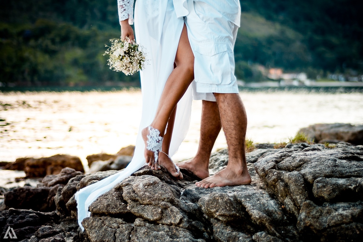 Ensaio Casal Pré - Wedding Alex Jardim Fotografia Fotógrafo Resende Itatiaia Penedo Porto Real Quatis Barra Mansa Volta Redonda Angra dos Reis Ilha de Cataguases Pôr do Sol Buquê