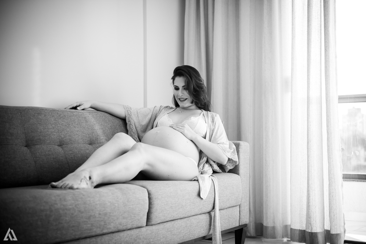 Ensaio Book Gestante Lifestyle Lingerie Alex Jardim Fotografia Fotógrafo Resende Itatiaia Penedo Porto Real Quatis Barra Mansa Volta Redonda