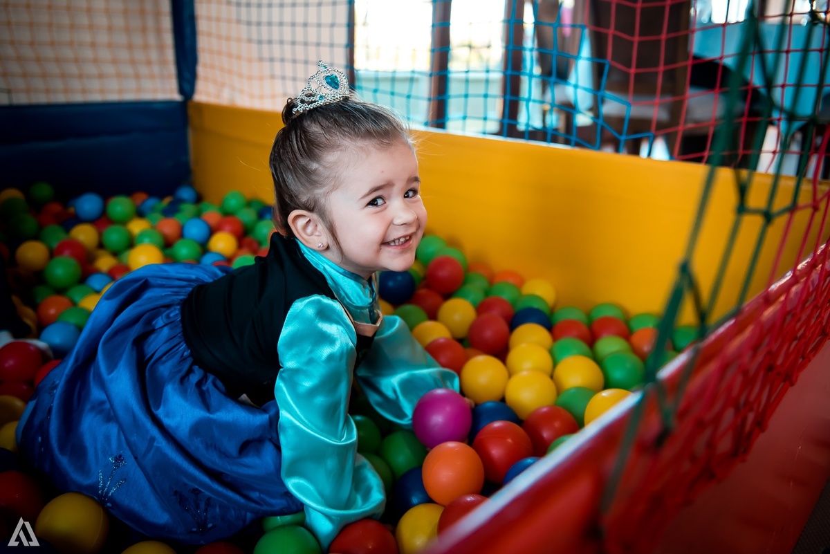 Aniversário Infantil Frozen Macaco Alex Jardim Fotografia Fotógrafo Resende Itatiaia Penedo Porto Real Quatis Barra Mansa Volta Redonda Terras Alphaville Resende