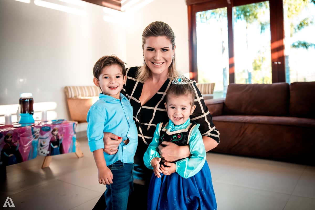 Aniversário Infantil Frozen Macaco Alex Jardim Fotografia Fotógrafo Resende Itatiaia Penedo Porto Real Quatis Barra Mansa Volta Redonda Terras Alphaville Resende