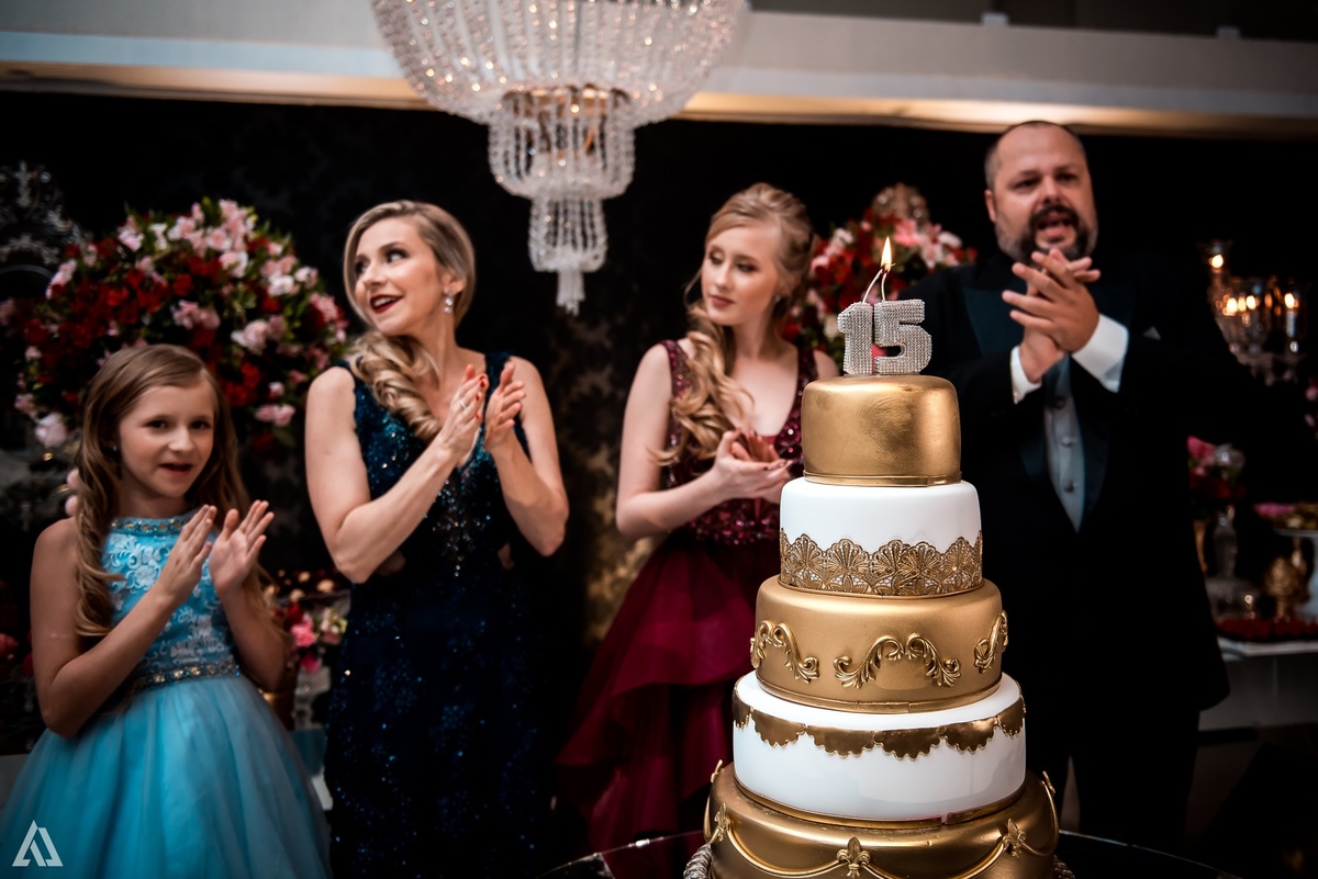 Alex Jardim Fotografia Fotógrafo Festa 15 Anos Debutante Resende Itatiaia Penedo Porto Real Quatis Barra Mansa Volta Redonda La Belle Maison