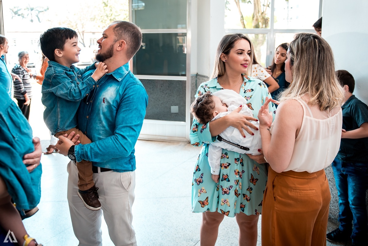 Cerimônia de batismo batizado Alex Jardim Fotografia Fotógrafo Resende Itatiaia Penedo Porto Real Quatis Barra Mansa Volta Redonda Igreja do Cristo Ressuscitado