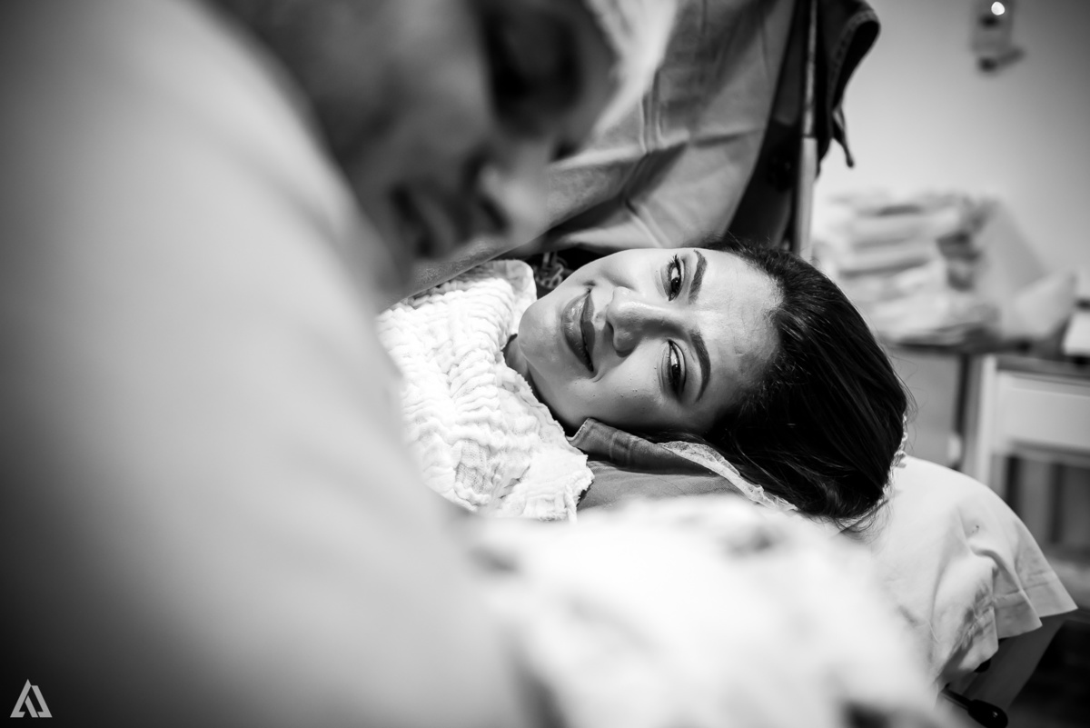 Fotografia de Parto Alex Jardim Fotografia Fotógrafo iapbp cesarean maternidade Resende Itatiaia Penedo Porto Real Quatis Barra Mansa Volta Redonda Serrinha do Alambari Hospital Samer