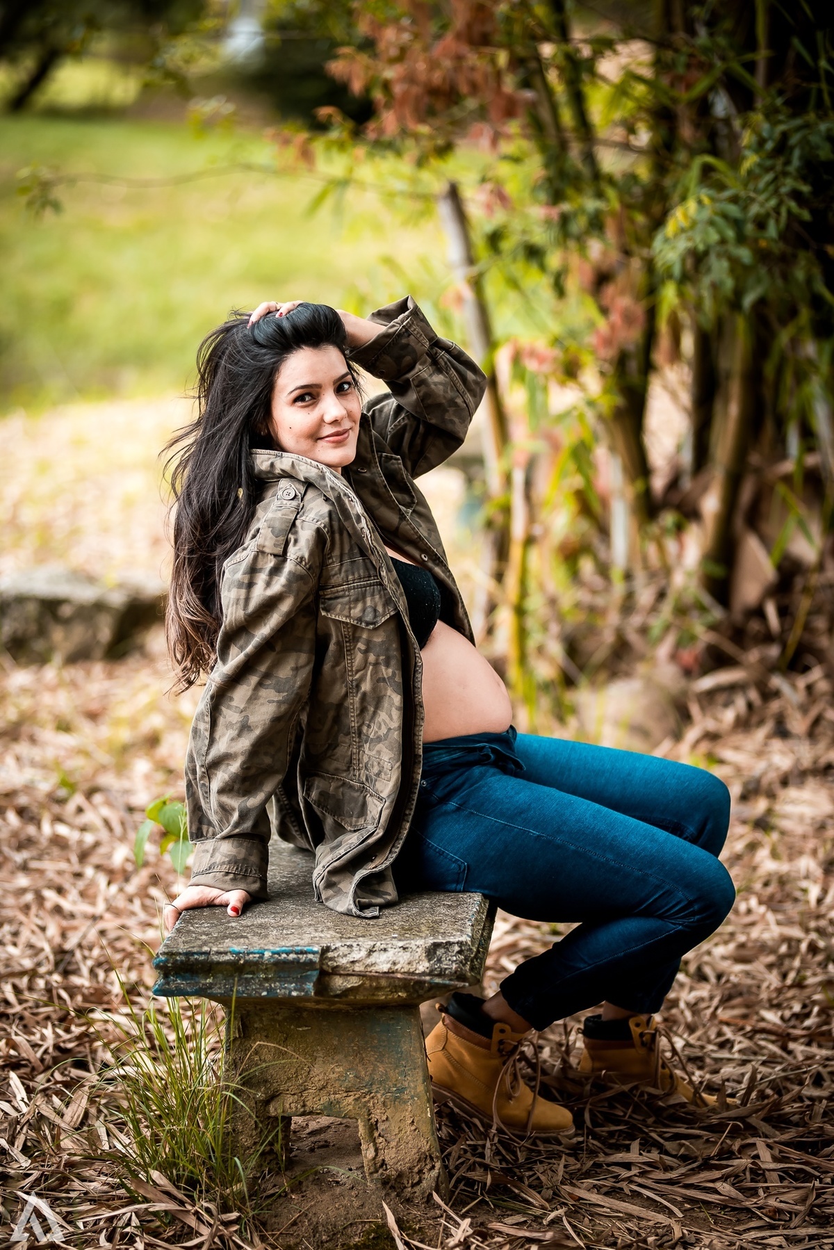 Ensaio Book Gestante Alex Jardim Fotografia Fotógrafo Resende Itatiaia Penedo Porto Real Quatis Barra Mansa Volta Redonda Serrinha do Alambari Casa da Lua Clube Campestre Exército camuflada