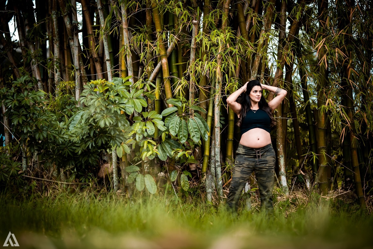Ensaio Book Gestante Alex Jardim Fotografia Fotógrafo Resende Itatiaia Penedo Porto Real Quatis Barra Mansa Volta Redonda Serrinha do Alambari Casa da Lua Clube Campestre Exército camuflada