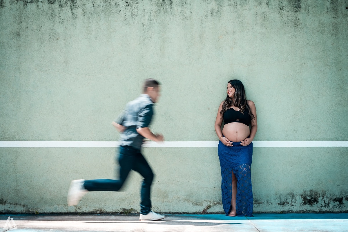 Ensaio Book Gestante Alex Jardim Fotografia Fotógrafo Resende Itatiaia Penedo Porto Real Quatis Barra Mansa Volta Redonda Serrinha do Alambari Casa da Lua Clube Campestre Homem Correndo