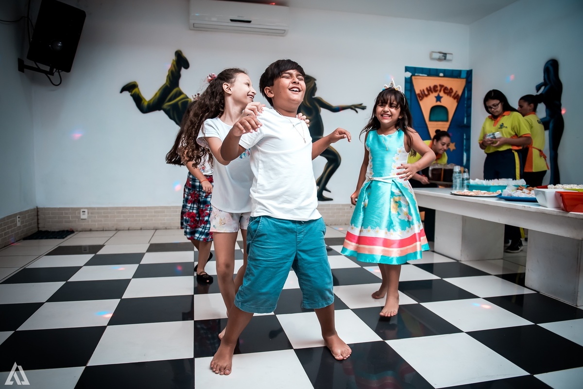 Aniversário Infantil LOL Alex Jardim Fotografia Fotógrafo Resende Itatiaia Penedo Porto Real Quatis Barra Mansa Volta Redonda Buffet Pintou Alegria