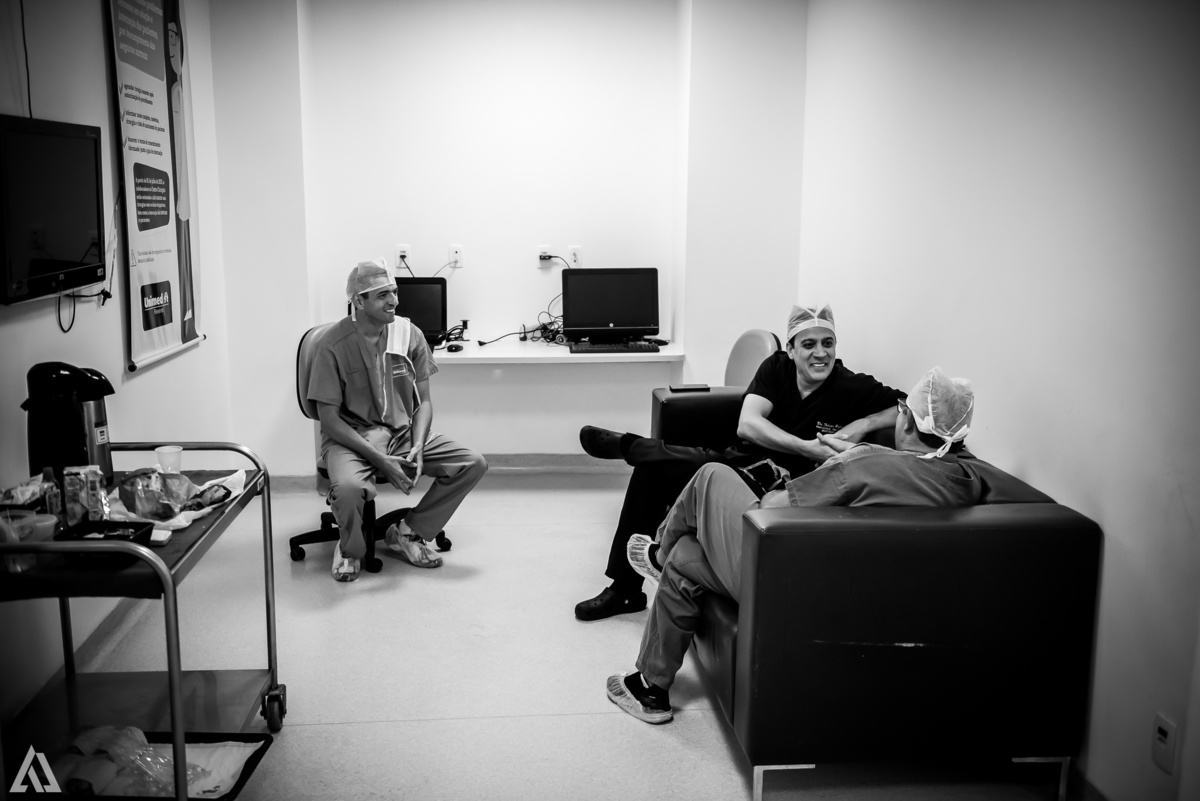 Fotografia de Parto Alex Jardim Fotografia Fotógrafo iapbp cesarean maternidade Resende Itatiaia Penedo Porto Real Quatis Barra Mansa Volta Redonda Serrinha do Alambari Hospital Unimed