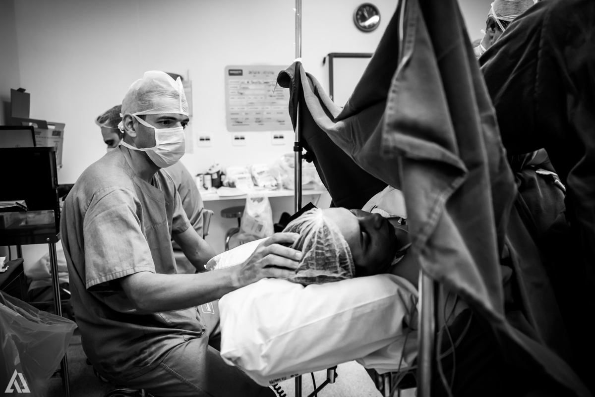 Fotografia de Parto Alex Jardim Fotografia Fotógrafo iapbp cesarean maternidade Resende Itatiaia Penedo Porto Real Quatis Barra Mansa Volta Redonda Serrinha do Alambari Hospital Unimed