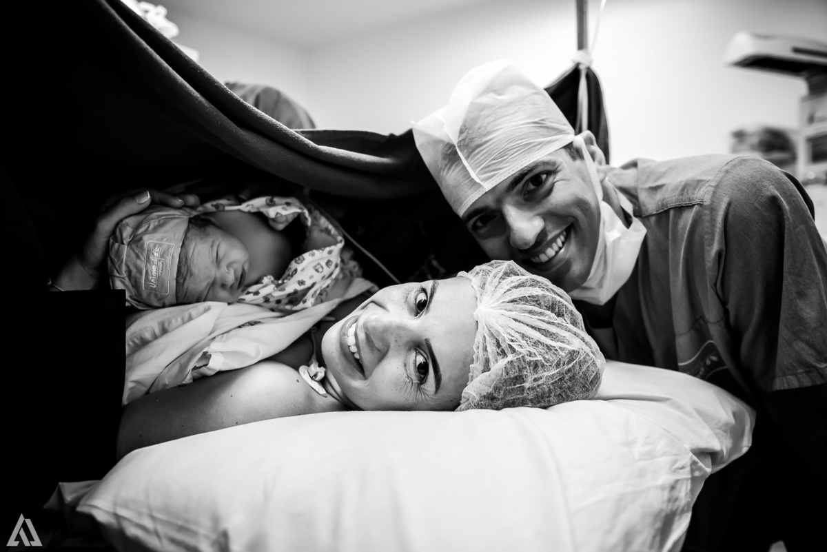 Fotografia de Parto Alex Jardim Fotografia Fotógrafo iapbp cesarean maternidade Resende Itatiaia Penedo Porto Real Quatis Barra Mansa Volta Redonda Serrinha do Alambari Hospital Unimed