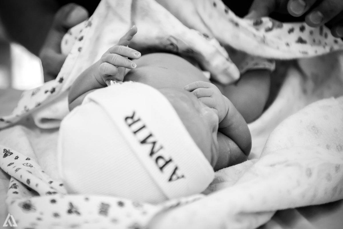 Fotografia de Parto Alex Jardim Fotografia Fotógrafo iapbp cesarean maternidade Resende Itatiaia Penedo Porto Real Quatis Barra Mansa Volta Redonda Serrinha do Alambari Hospital Maternidade APMIR