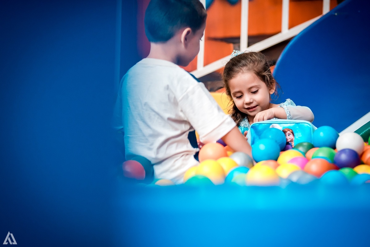 Aniversário Infantil Frozen Alex Jardim Fotografia Fotógrafo Resende Itatiaia Penedo Porto Real Quatis Barra Mansa Volta Redonda Buffet Pintou Alegria