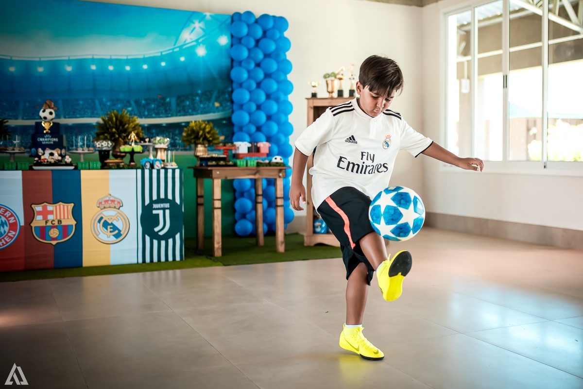 Aniversário Infantil Tema Uefa Champions League Alex Jardim Fotografia Fotógrafo Resende Itatiaia Penedo Porto Real Quatis Barra Mansa Volta Redonda Residencial Limeira Tênis Clube