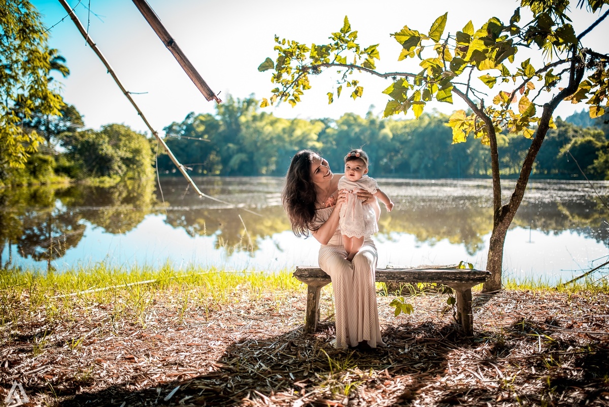Ensaio Book Gestante Lifestyle Amamentar amamentação liquido da vida Alex Jardim Fotografia Fotógrafo Resende Itatiaia Penedo Porto Real Quatis Barra Mansa Volta Redonda Serrinha do Alambari Casa da Lua Clube Campestre amarmentar