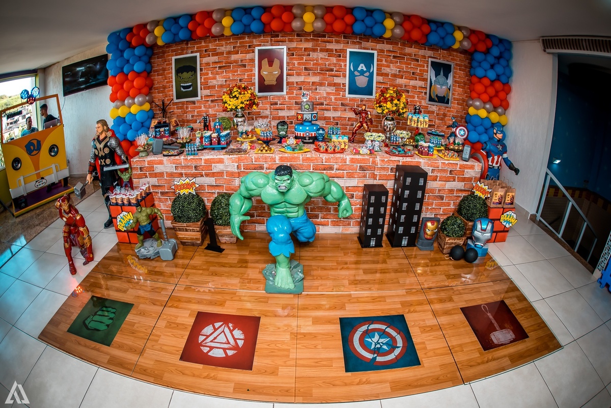 Aniversário Infantil Tema Super Heróis Alex Jardim Fotografia Fotógrafo Resende Itatiaia Penedo Porto Real Quatis Barra Mansa Volta Redonda Caramelada Festas Infantis