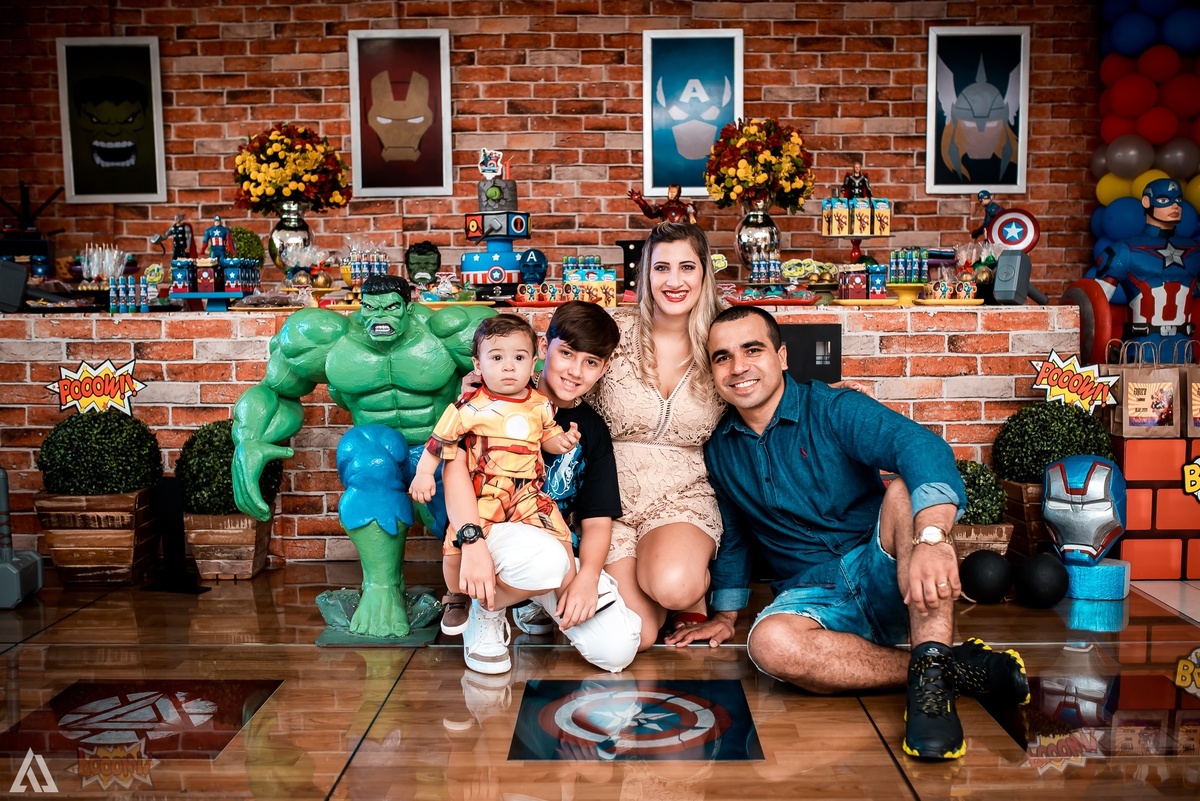 Aniversário Infantil Tema Super Heróis Alex Jardim Fotografia Fotógrafo Resende Itatiaia Penedo Porto Real Quatis Barra Mansa Volta Redonda Caramelada Festas Infantis