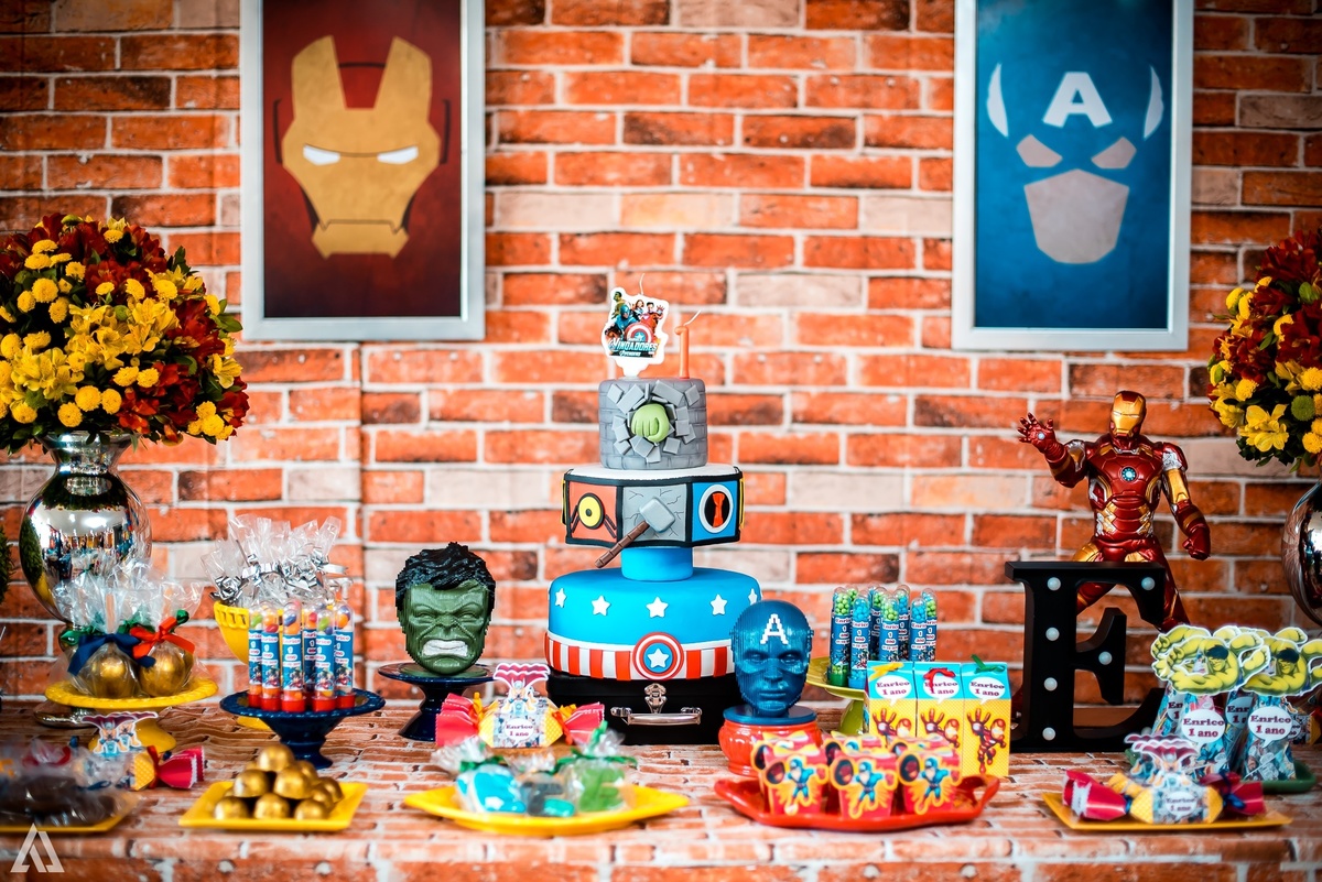 Aniversário Infantil Tema Super Heróis Alex Jardim Fotografia Fotógrafo Resende Itatiaia Penedo Porto Real Quatis Barra Mansa Volta Redonda Caramelada Festas Infantis