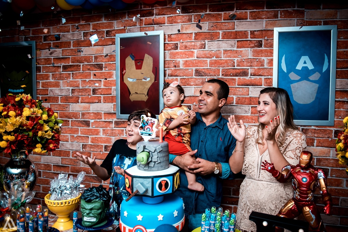 Aniversário Infantil Tema Super Heróis Alex Jardim Fotografia Fotógrafo Resende Itatiaia Penedo Porto Real Quatis Barra Mansa Volta Redonda Caramelada Festas Infantis