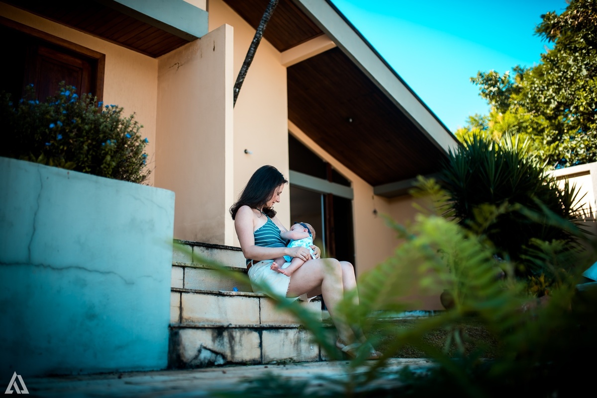 Ensaio Book Gestante Lifestyle Amamentar amamentação liquido da vida Alex Jardim Fotografia Fotógrafo Resende Itatiaia Penedo Porto Real Quatis Barra Mansa Volta Redonda Serrinha do Alambari  amarmentar